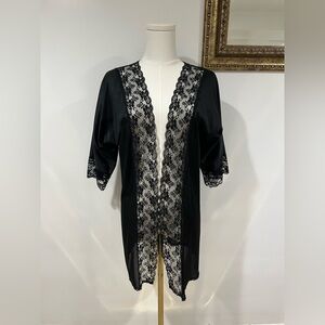 Vintage Black Lace Kimono/Robe